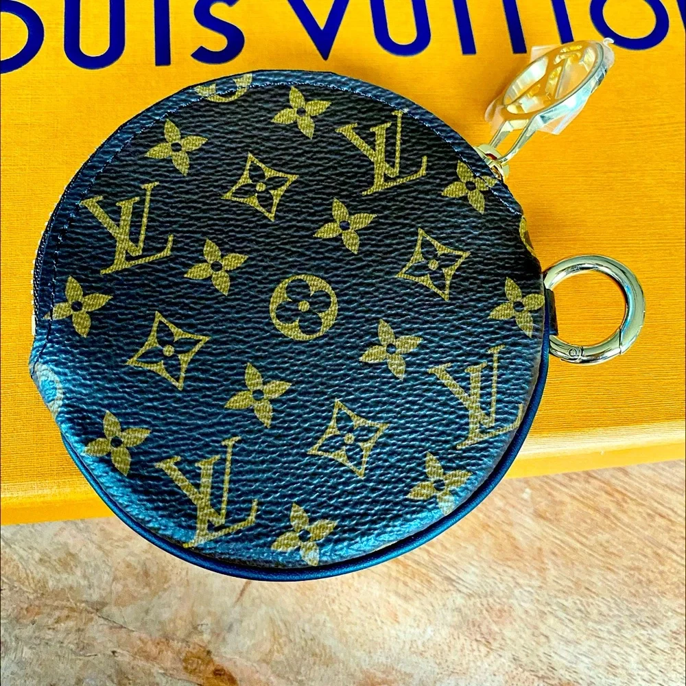 BRAND NEW LOUIS VUITTON MONOGRAM CIRCLE COIN POUCH - Picture 1 of 13